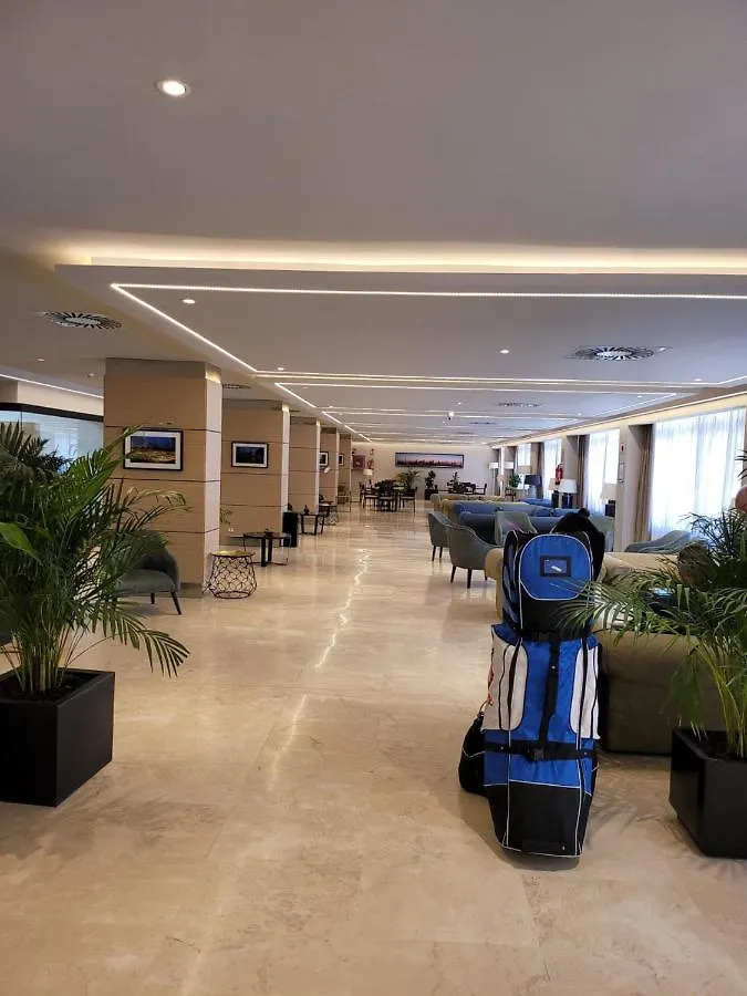 Apartamento En Pyr Puerto Fuengirola 0*,
